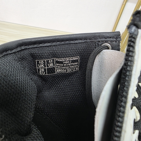 Dr. Martens Kids White Boots - Picture 8 of 8